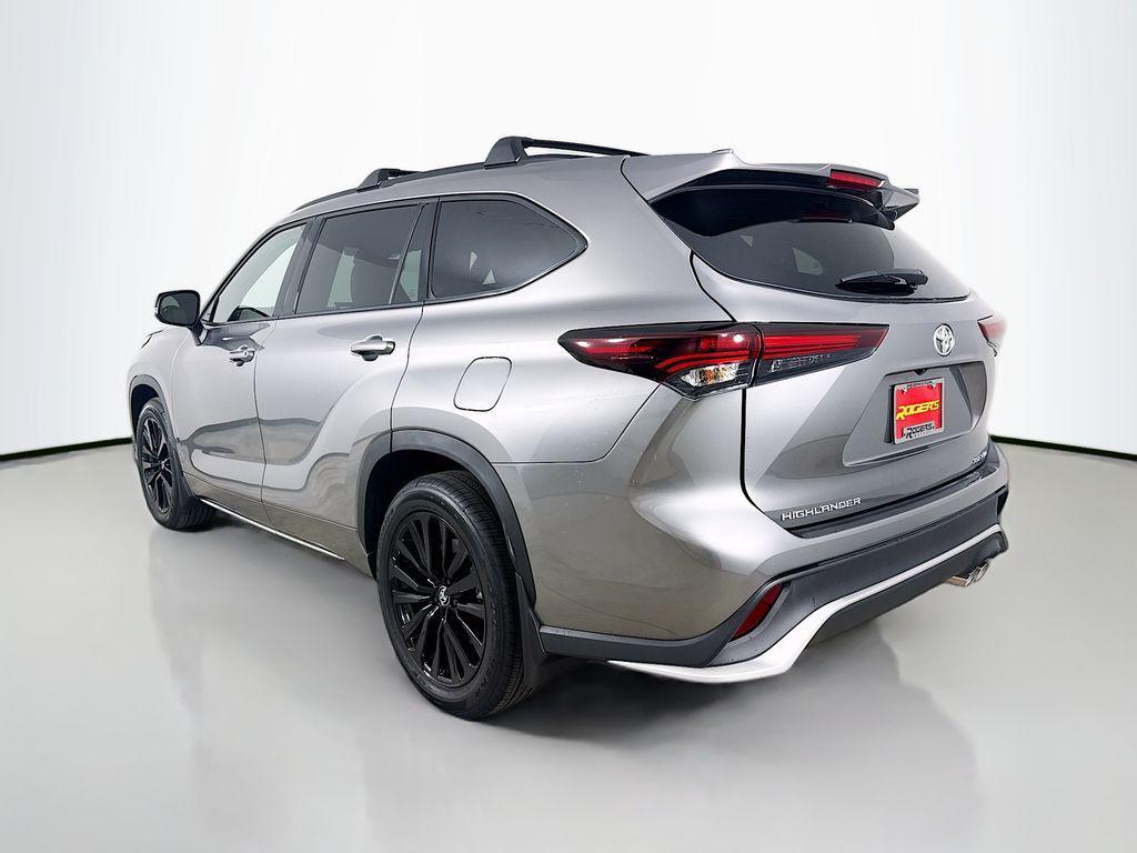 new 2026 Toyota Highlander car, priced at $52,048