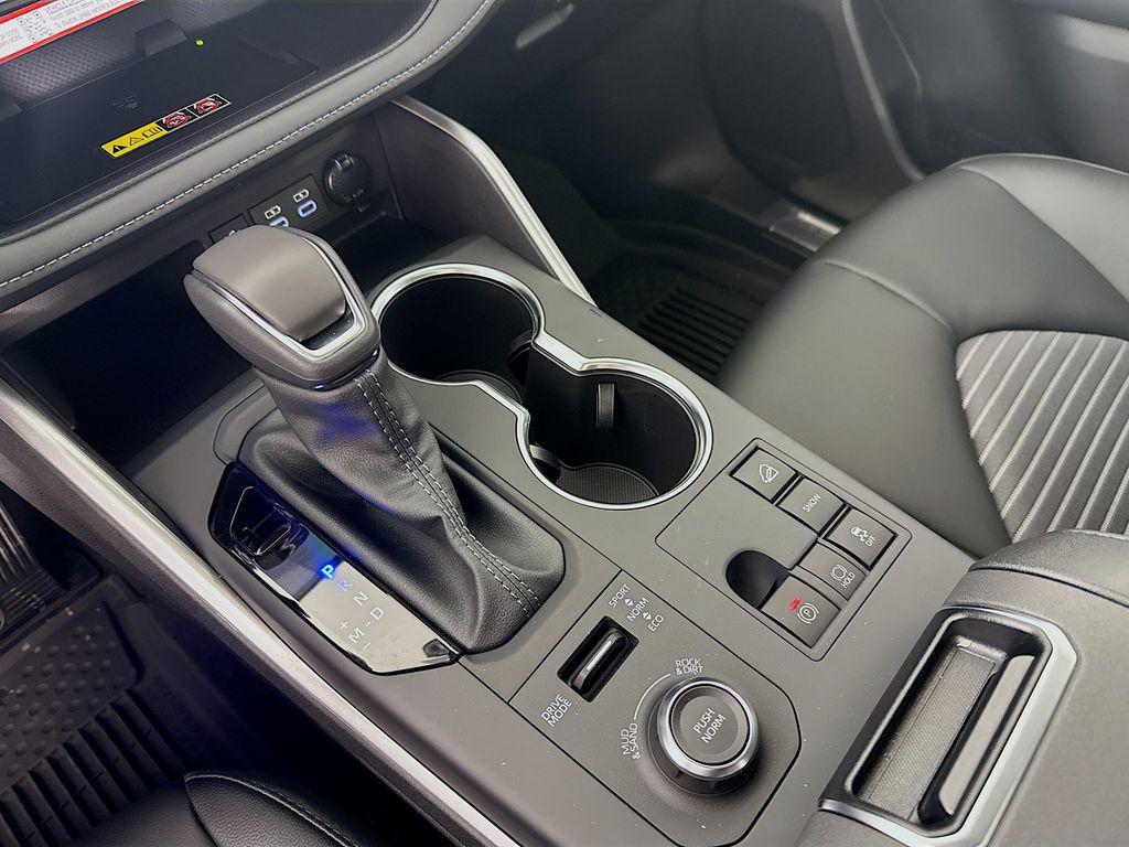 new 2026 Toyota Highlander car, priced at $52,048