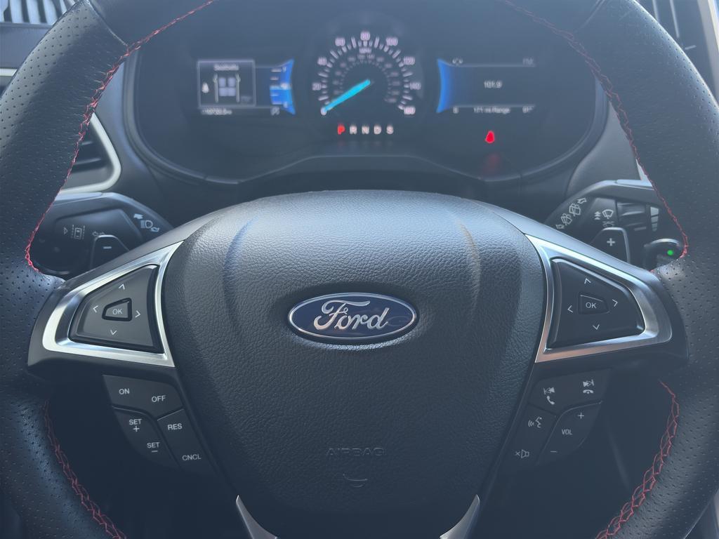 used 2022 Ford Edge car, priced at $31,900
