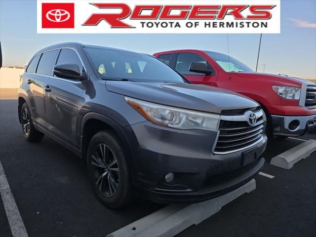 used 2016 Toyota Highlander car, priced at $23,900