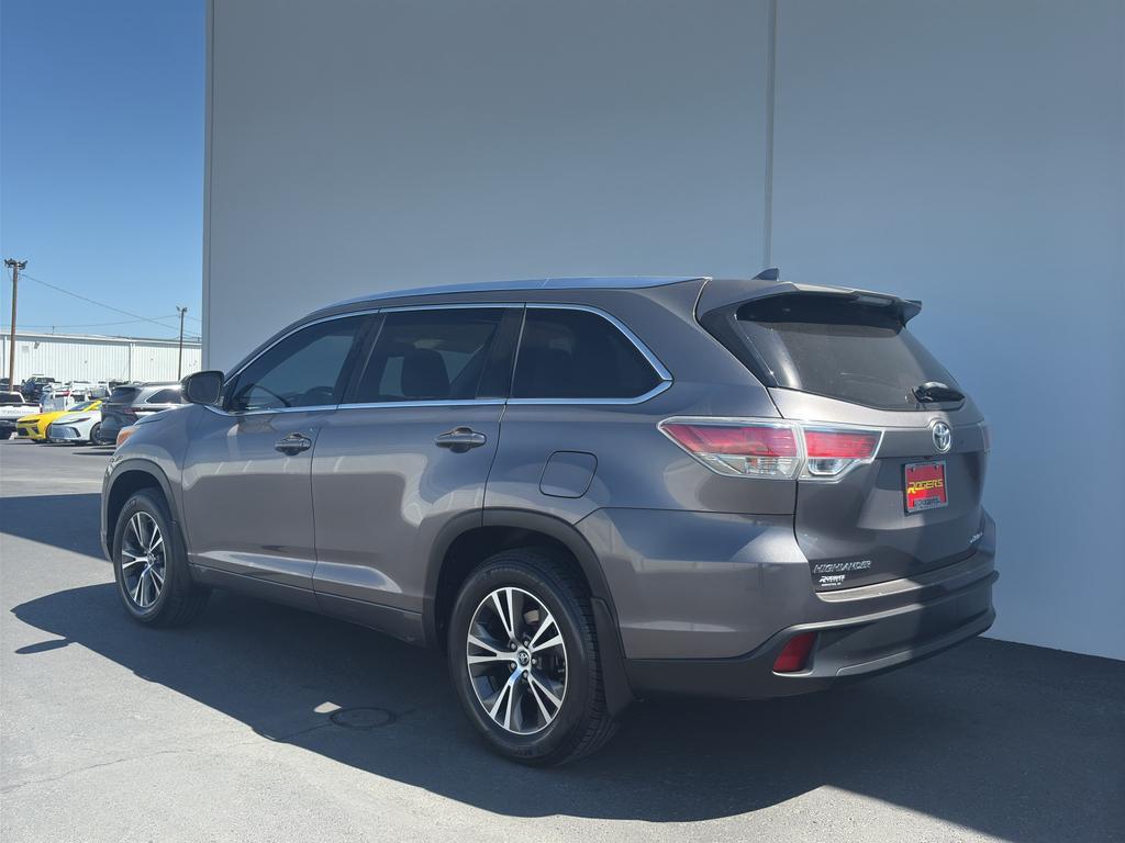used 2016 Toyota Highlander car, priced at $19,999