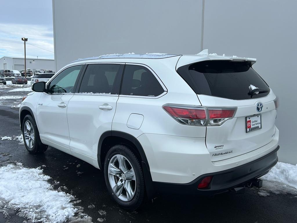 used 2015 Toyota Highlander Hybrid car, priced at $24,900