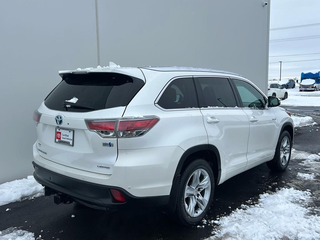 used 2015 Toyota Highlander Hybrid car, priced at $24,900