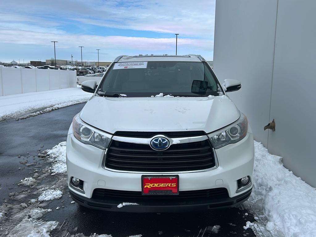 used 2015 Toyota Highlander Hybrid car, priced at $24,900