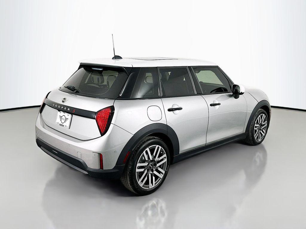 used 2025 MINI Hardtop car, priced at $31,500