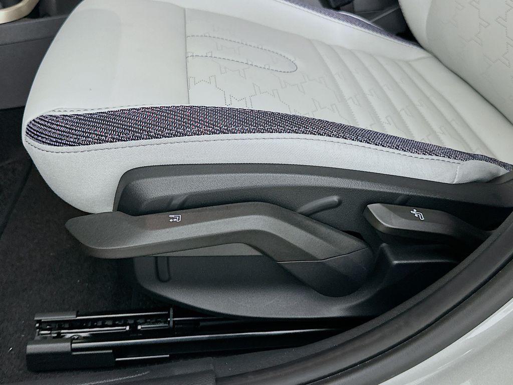 used 2025 MINI Hardtop car, priced at $31,500