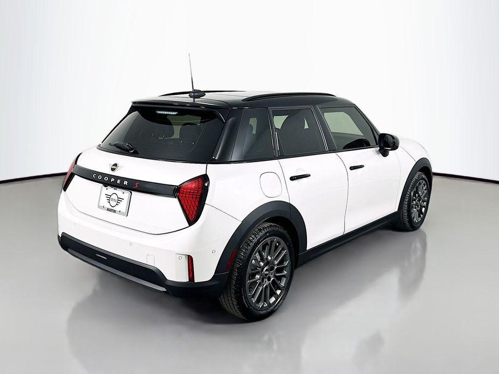 used 2025 MINI Hardtop car, priced at $34,500