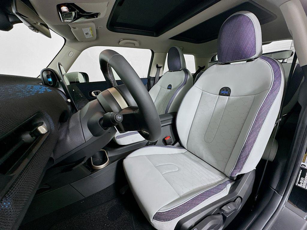 used 2025 MINI Hardtop car, priced at $31,500