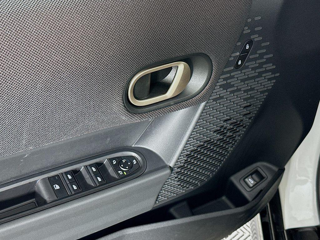 new 2026 MINI Hardtop car, priced at $40,275