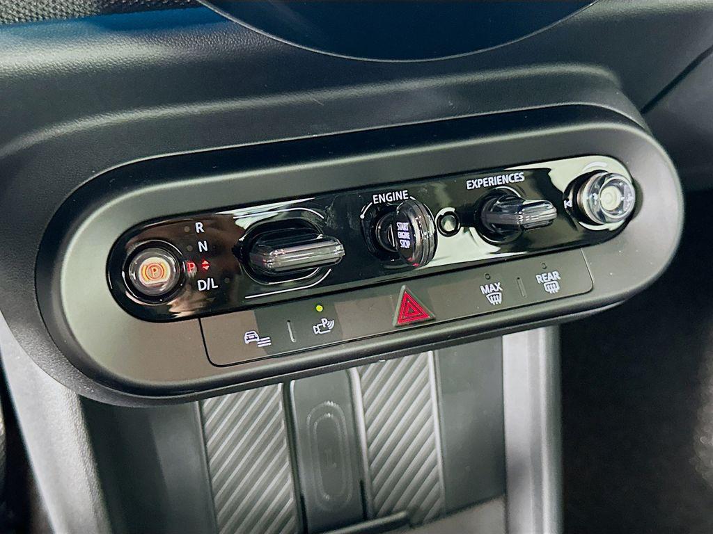 new 2025 MINI Hardtop car, priced at $36,270