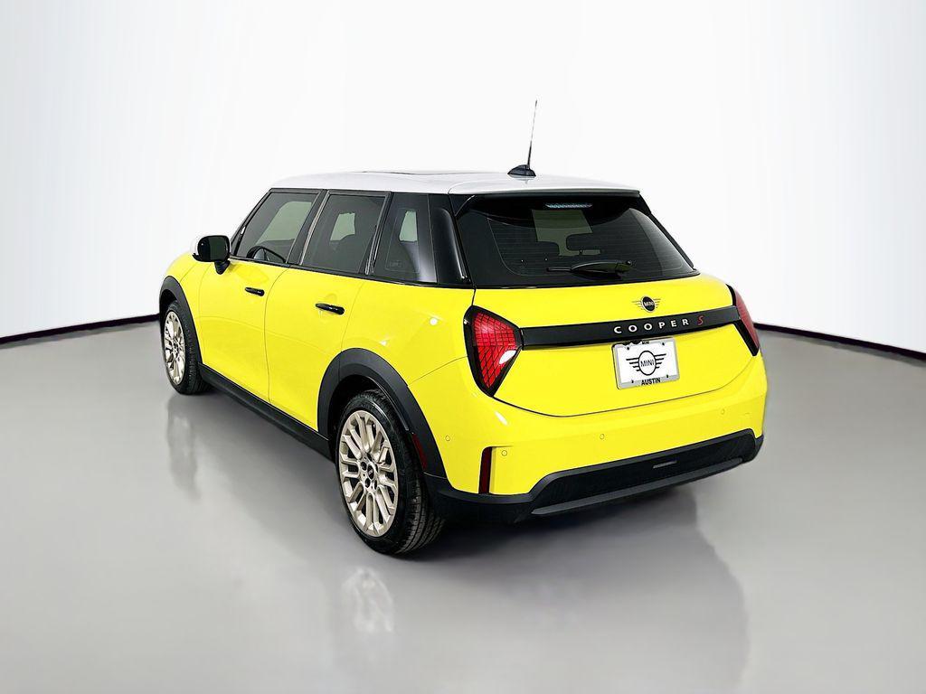new 2025 MINI Hardtop car, priced at $37,160