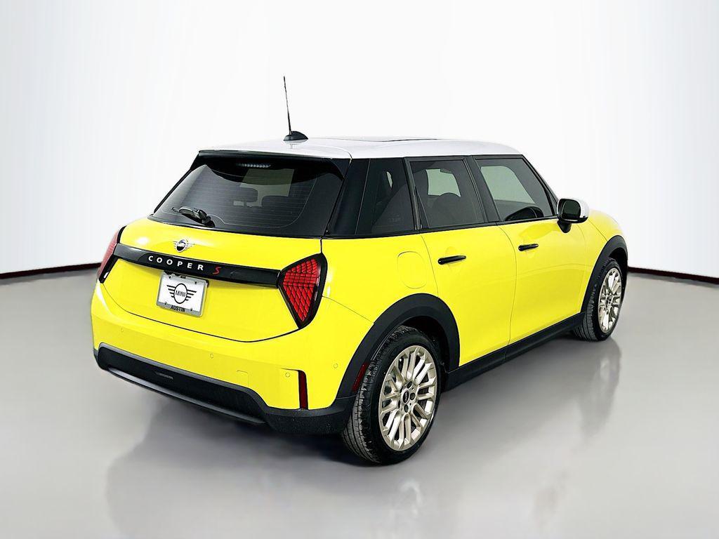 new 2025 MINI Hardtop car, priced at $37,160