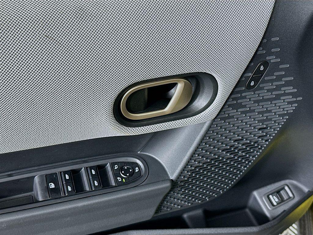 new 2025 MINI Hardtop car, priced at $37,160