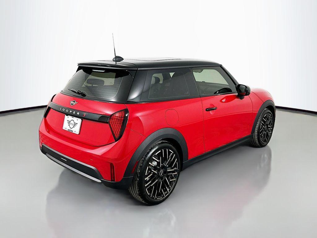 used 2025 MINI Hardtop car, priced at $32,500