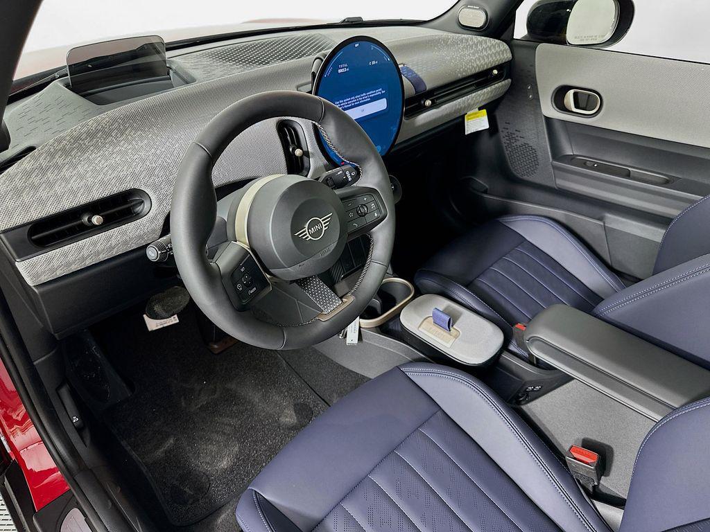 used 2025 MINI Hardtop car, priced at $32,500