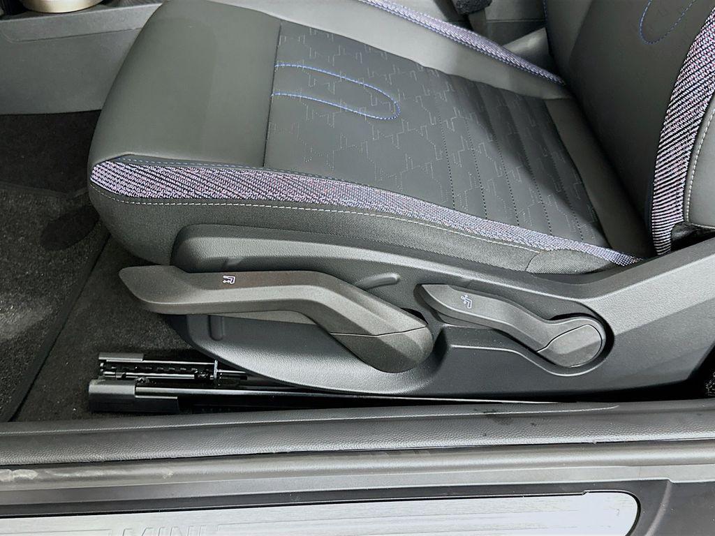 used 2025 MINI Hardtop car, priced at $30,500