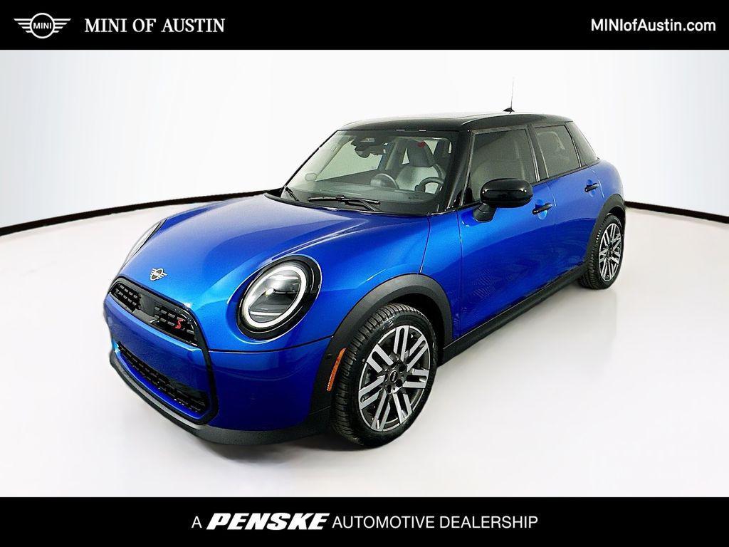 used 2025 MINI Hardtop car, priced at $31,500