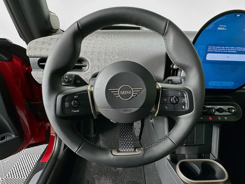 used 2025 MINI Hardtop car, priced at $33,500