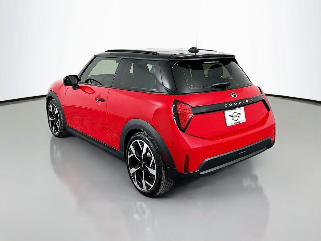 used 2025 MINI Hardtop car, priced at $33,500