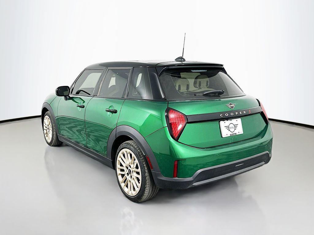 used 2025 MINI Hardtop car, priced at $32,900