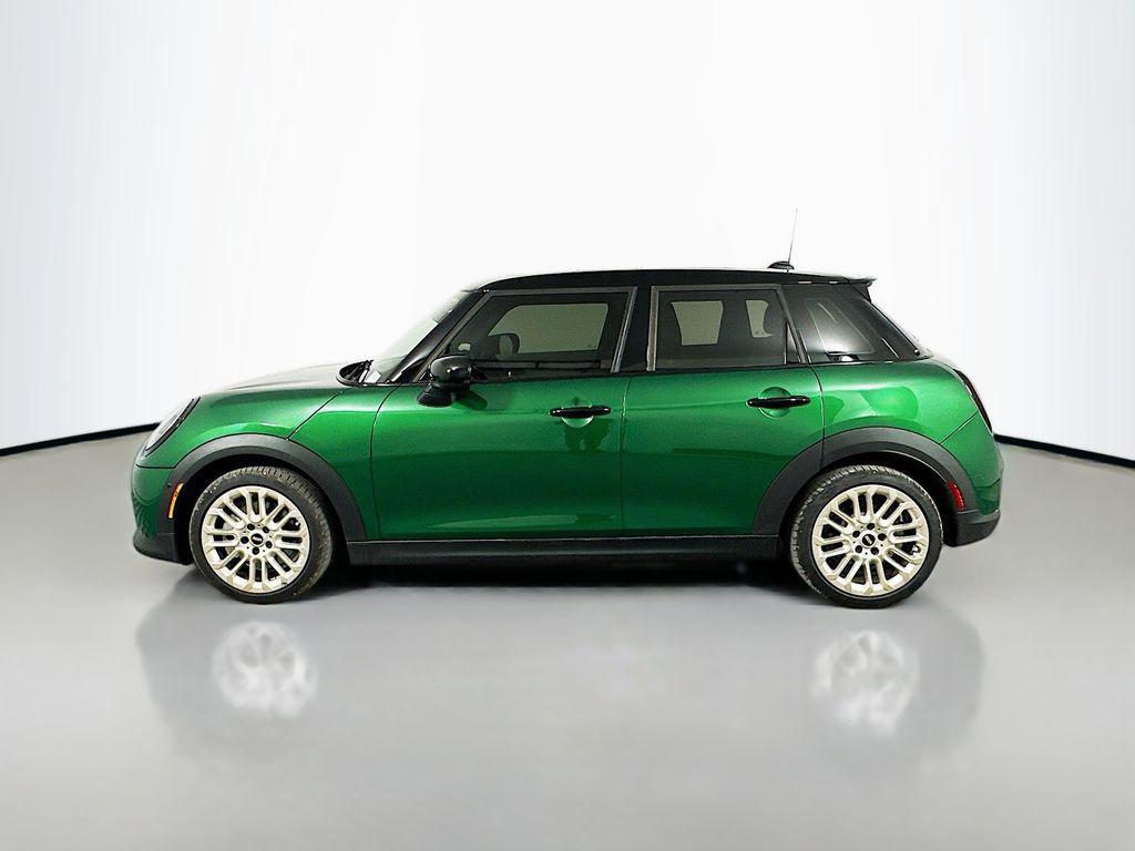 used 2025 MINI Hardtop car, priced at $32,900