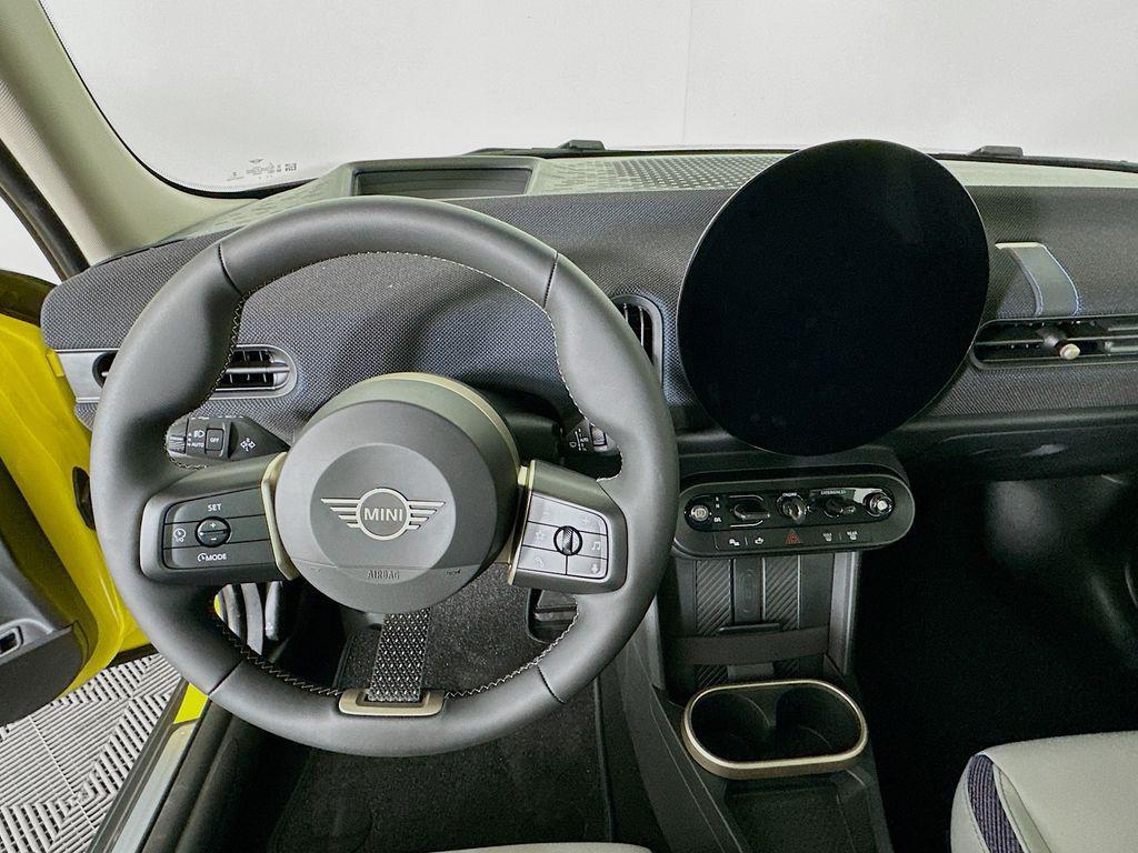 new 2025 MINI Hardtop car, priced at $37,410