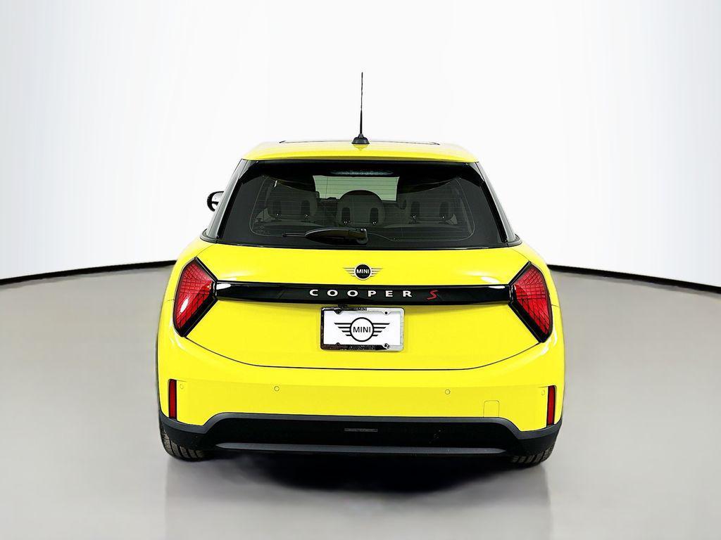 new 2025 MINI Hardtop car, priced at $37,410
