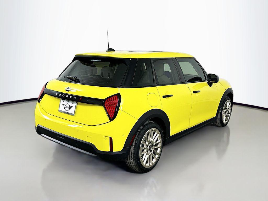 new 2025 MINI Hardtop car, priced at $37,410