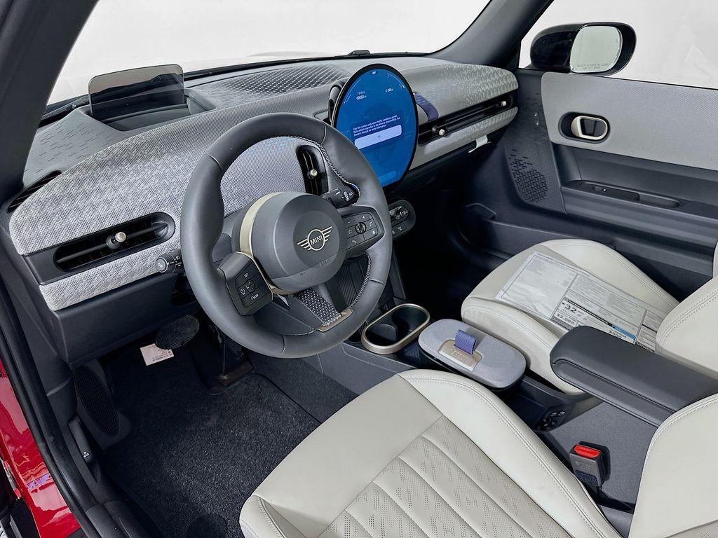 used 2025 MINI Hardtop car, priced at $29,900