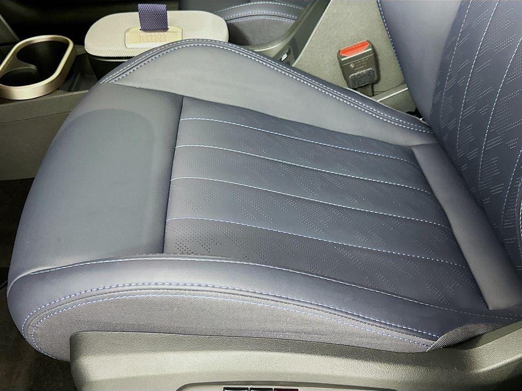 used 2025 MINI Hardtop car, priced at $33,500