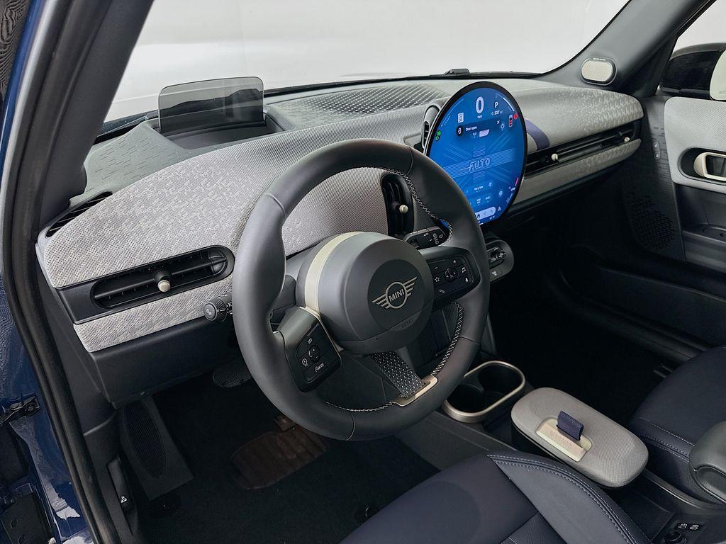 used 2025 MINI Hardtop car, priced at $33,500