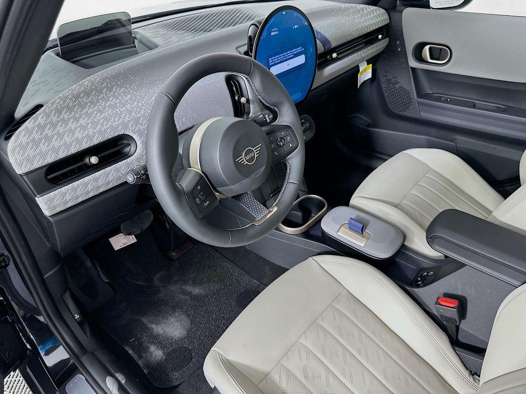 used 2025 MINI Hardtop car, priced at $32,500