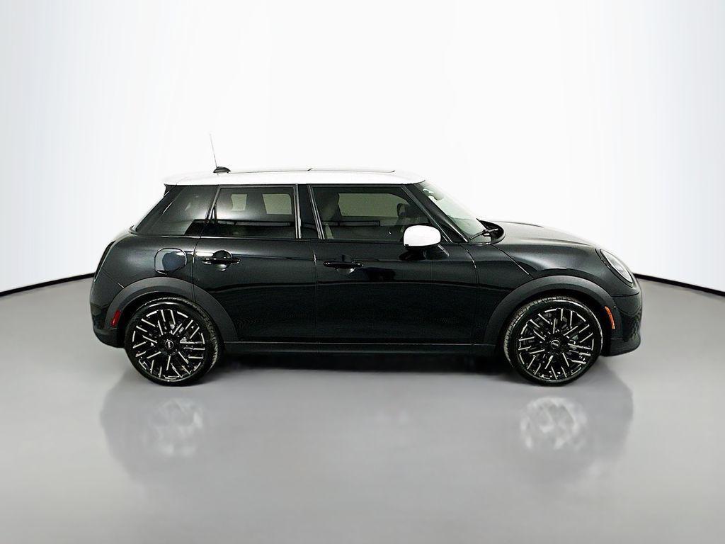 used 2025 MINI Hardtop car, priced at $32,500