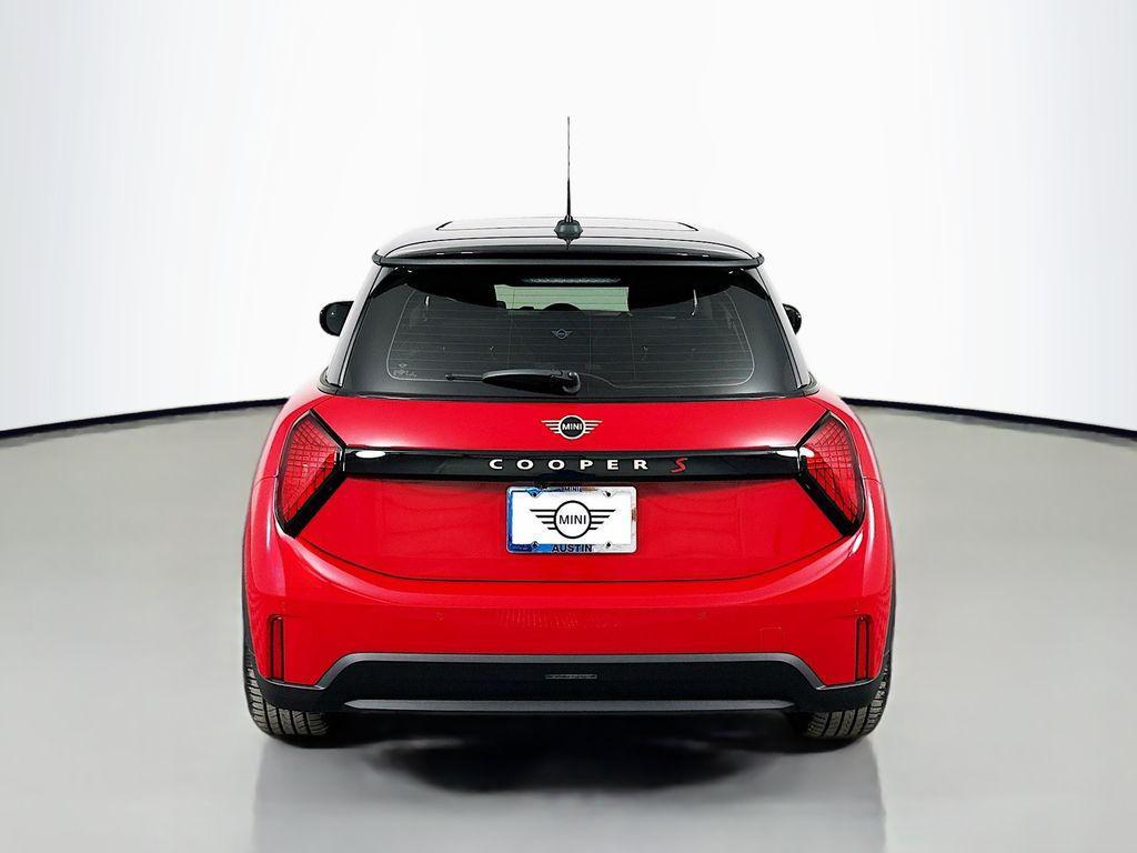 used 2025 MINI Hardtop car, priced at $31,500