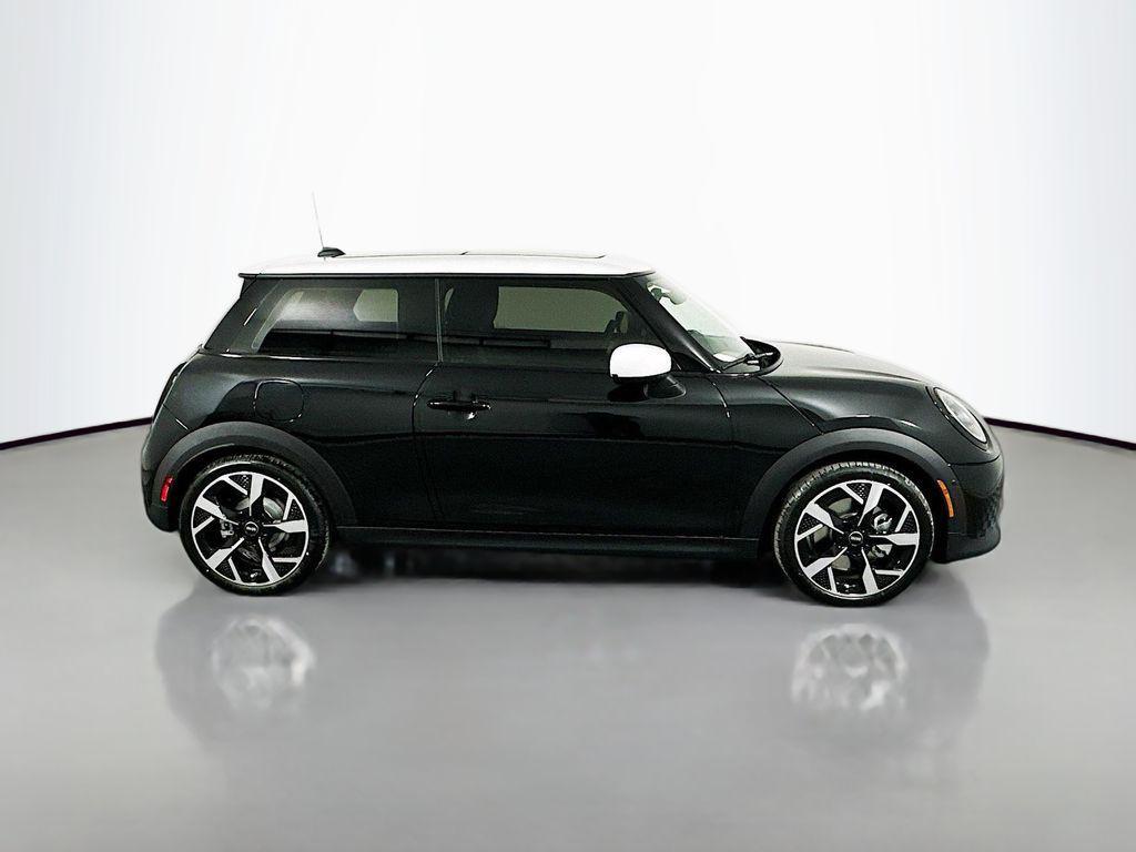used 2025 MINI Hardtop car, priced at $29,500