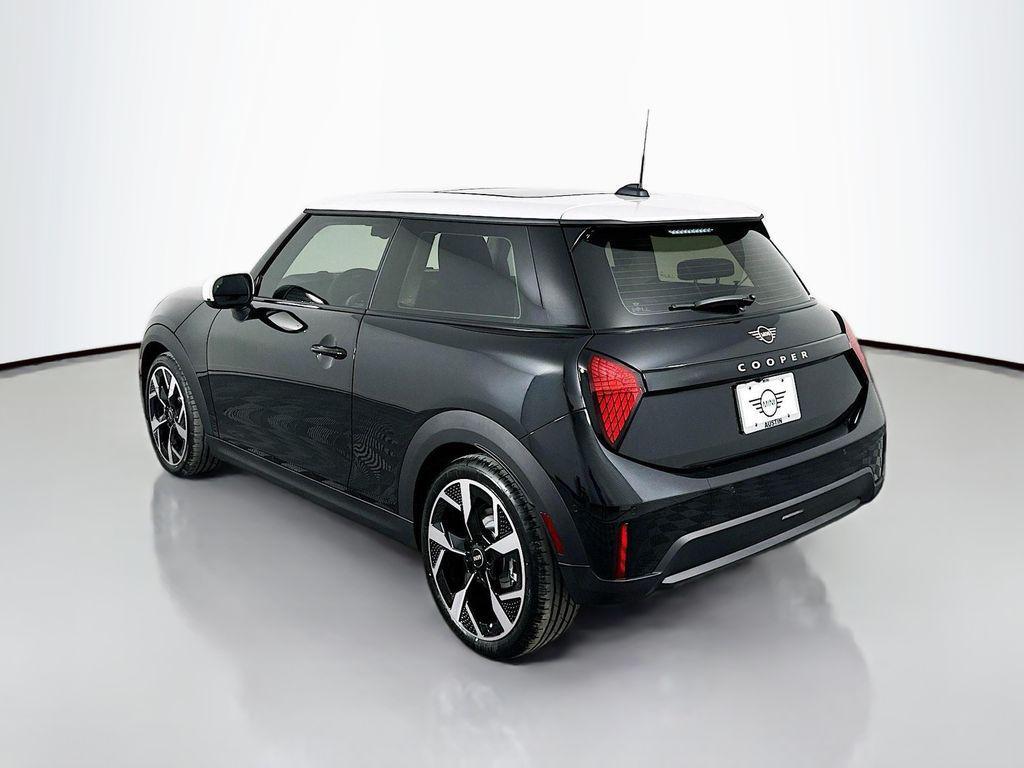 used 2025 MINI Hardtop car, priced at $29,500