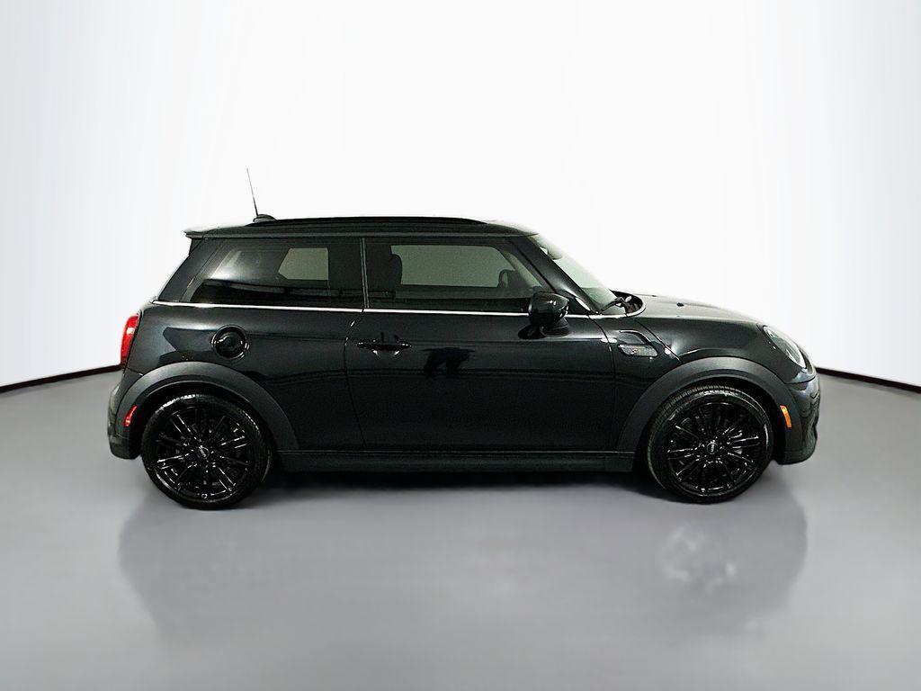 used 2024 MINI Hardtop car, priced at $30,000