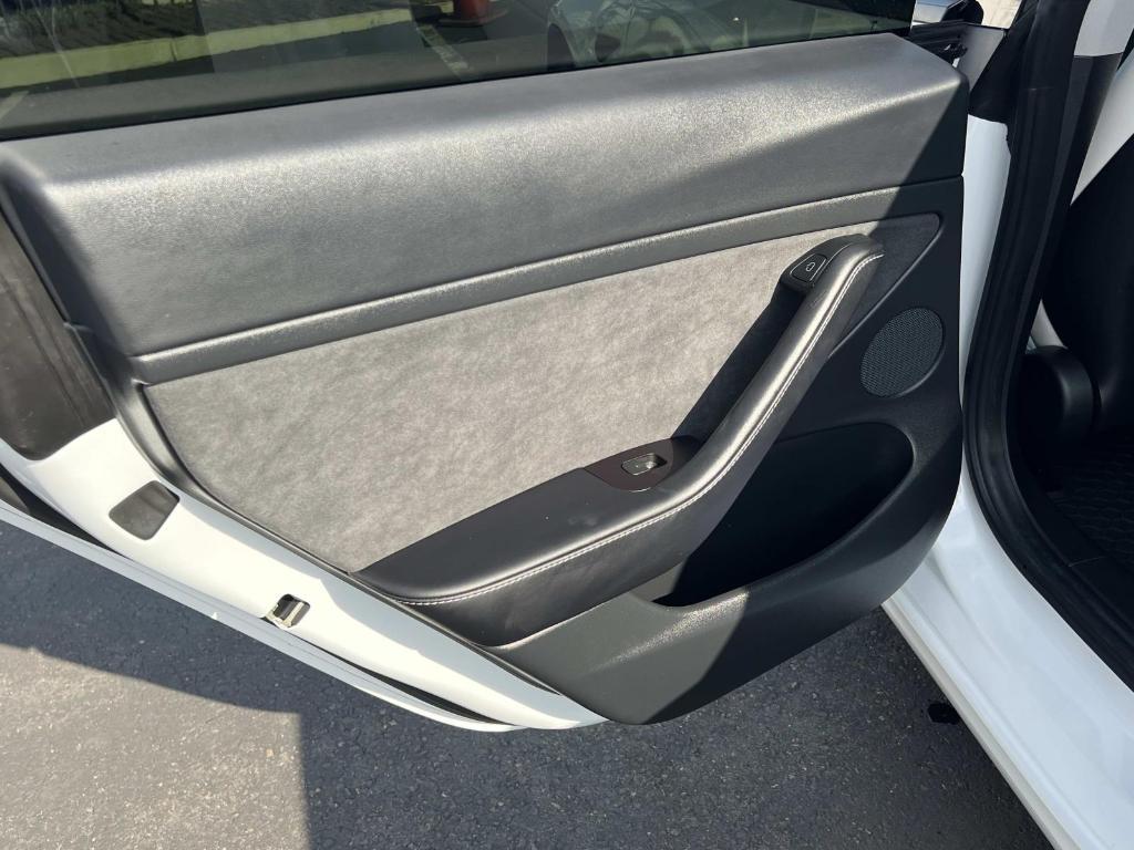 used 2021 Tesla Model 3 car, priced at $20,999