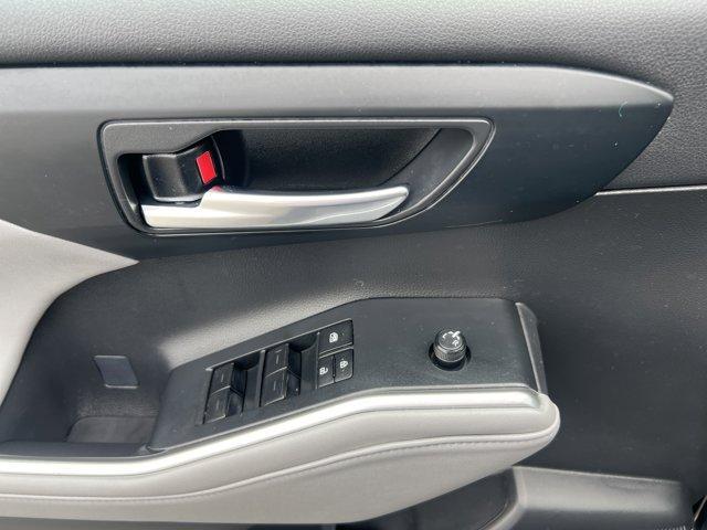 used 2023 Toyota Highlander car, priced at $34,698