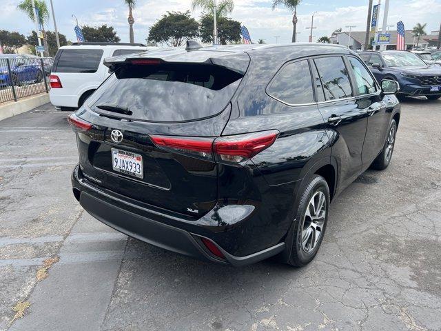 used 2023 Toyota Highlander car, priced at $34,698