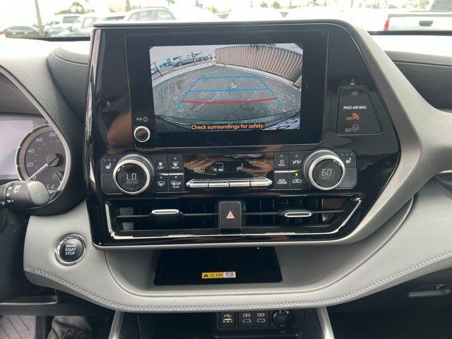 used 2023 Toyota Highlander car, priced at $34,698