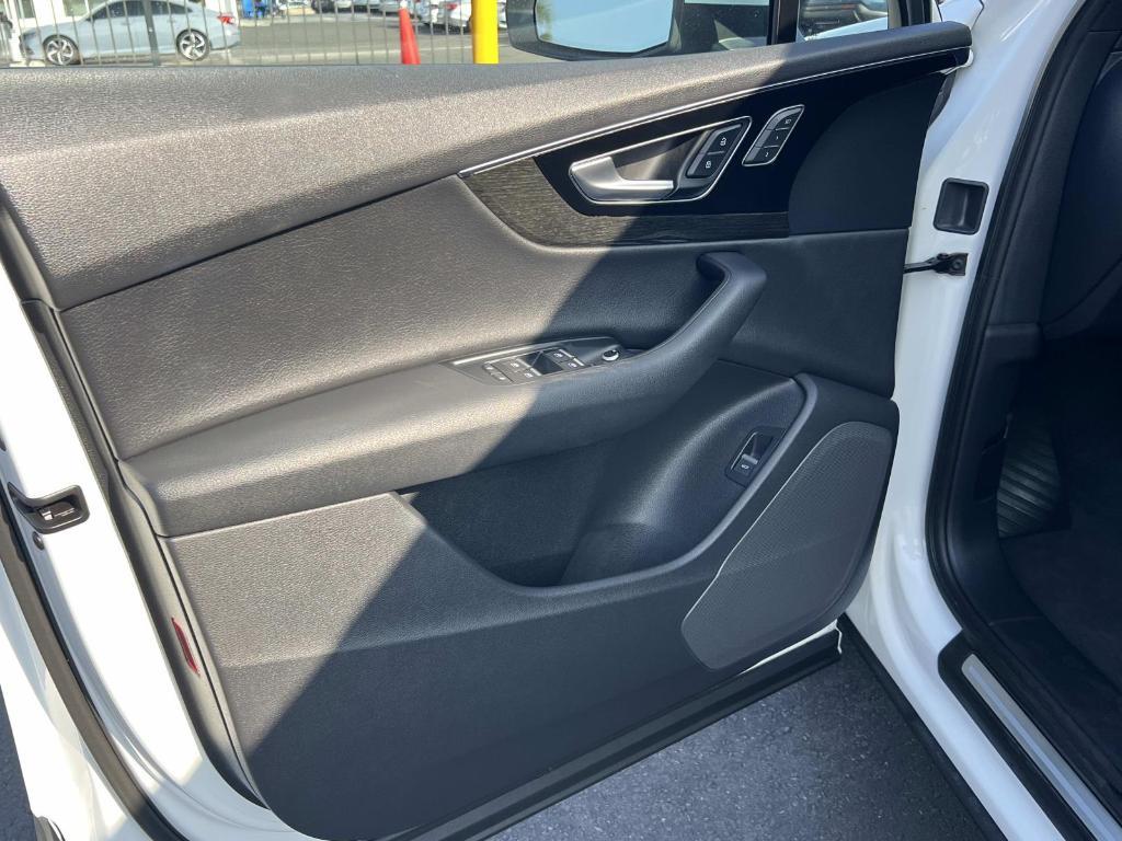 used 2019 Audi Q7 car, priced at $23,199