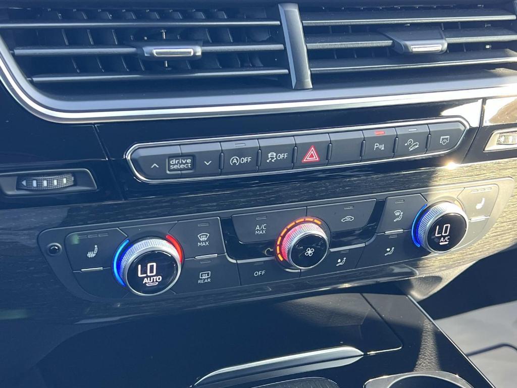 used 2019 Audi Q7 car, priced at $23,199