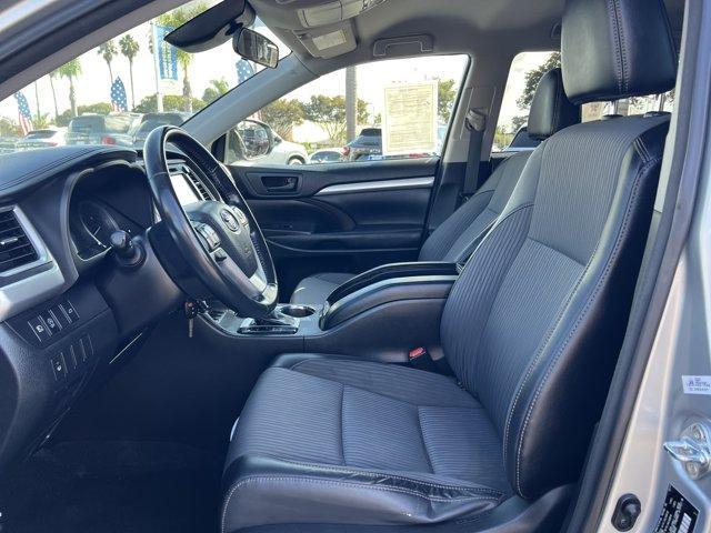 used 2017 Toyota Highlander car, priced at $22,499