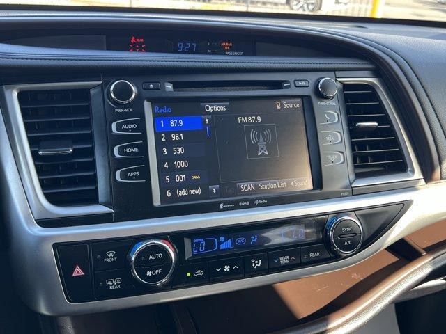 used 2017 Toyota Highlander car, priced at $22,499