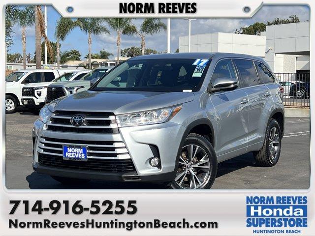 used 2017 Toyota Highlander car, priced at $22,499