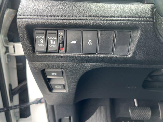 used 2025 Honda Odyssey car, priced at $42,999