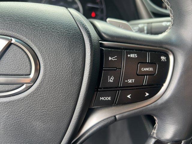 used 2019 Lexus ES 300h car, priced at $31,876
