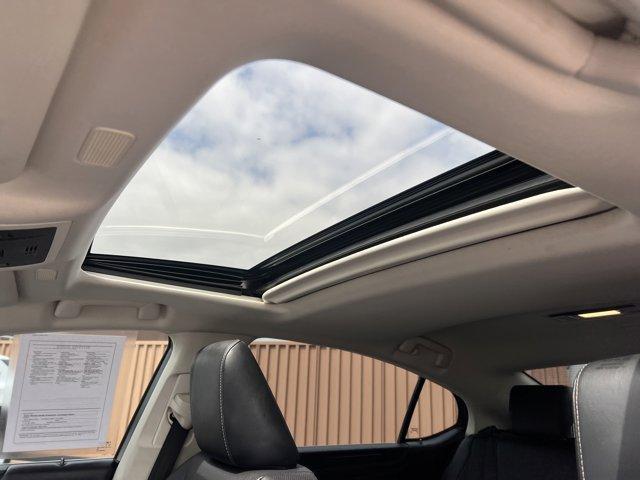 used 2019 Lexus ES 300h car, priced at $31,876