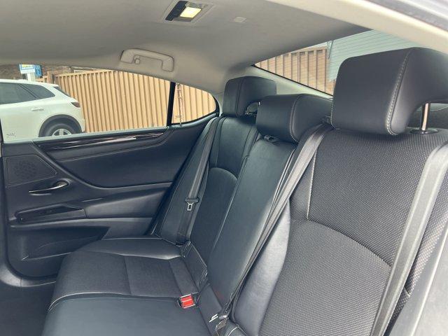 used 2019 Lexus ES 300h car, priced at $31,876